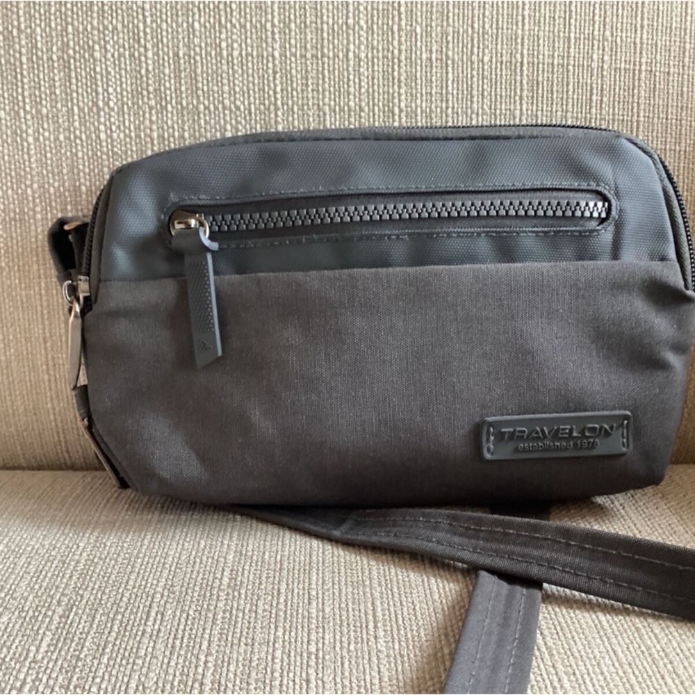 Travelon Women's Anti-Theft Metro Convertible